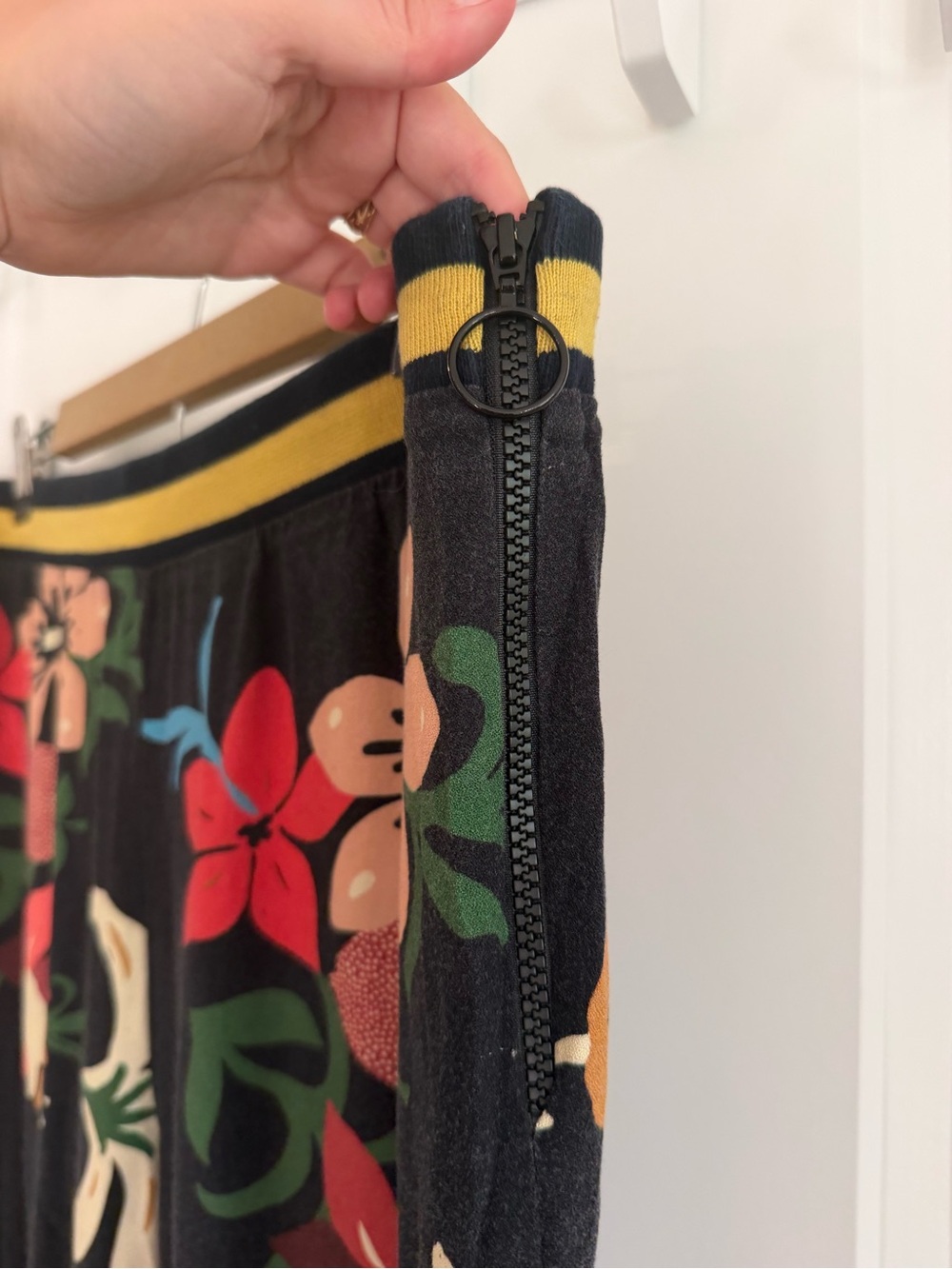 Farm Rio Calla Flared Pants - Picture 6 of 16